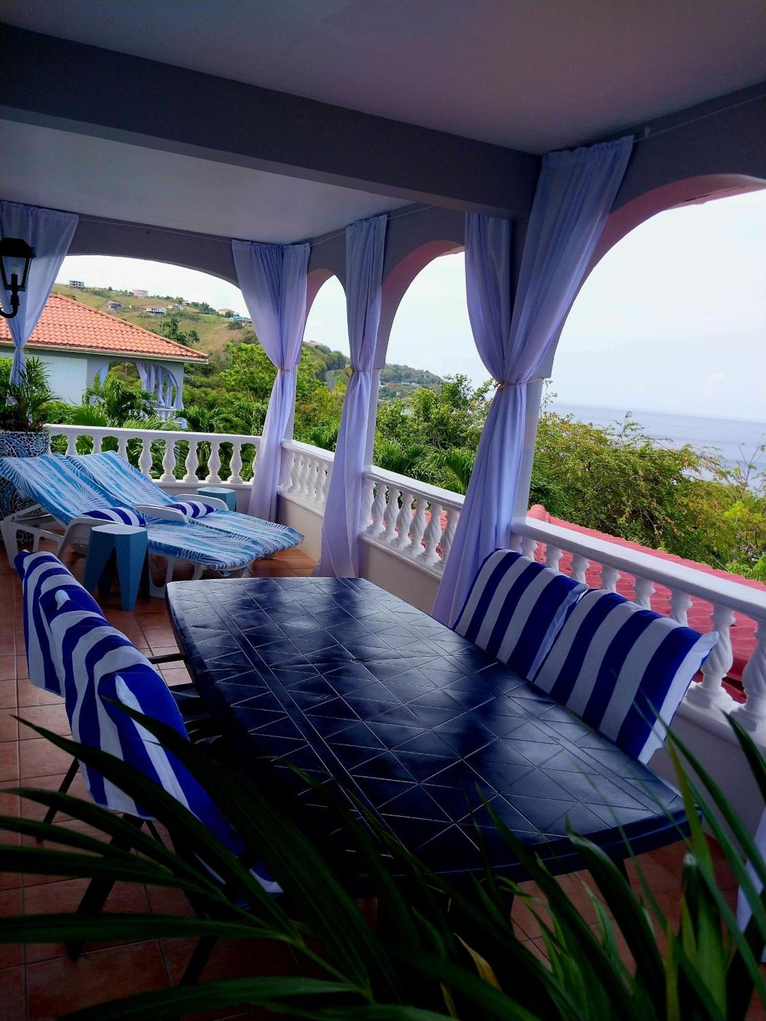 Caribbean Sea View Holiday Apartments Méro エクステリア 写真