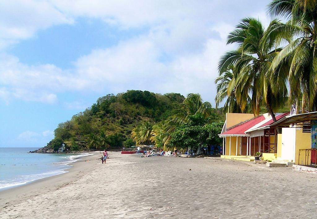 Caribbean Sea View Holiday Apartments Méro エクステリア 写真