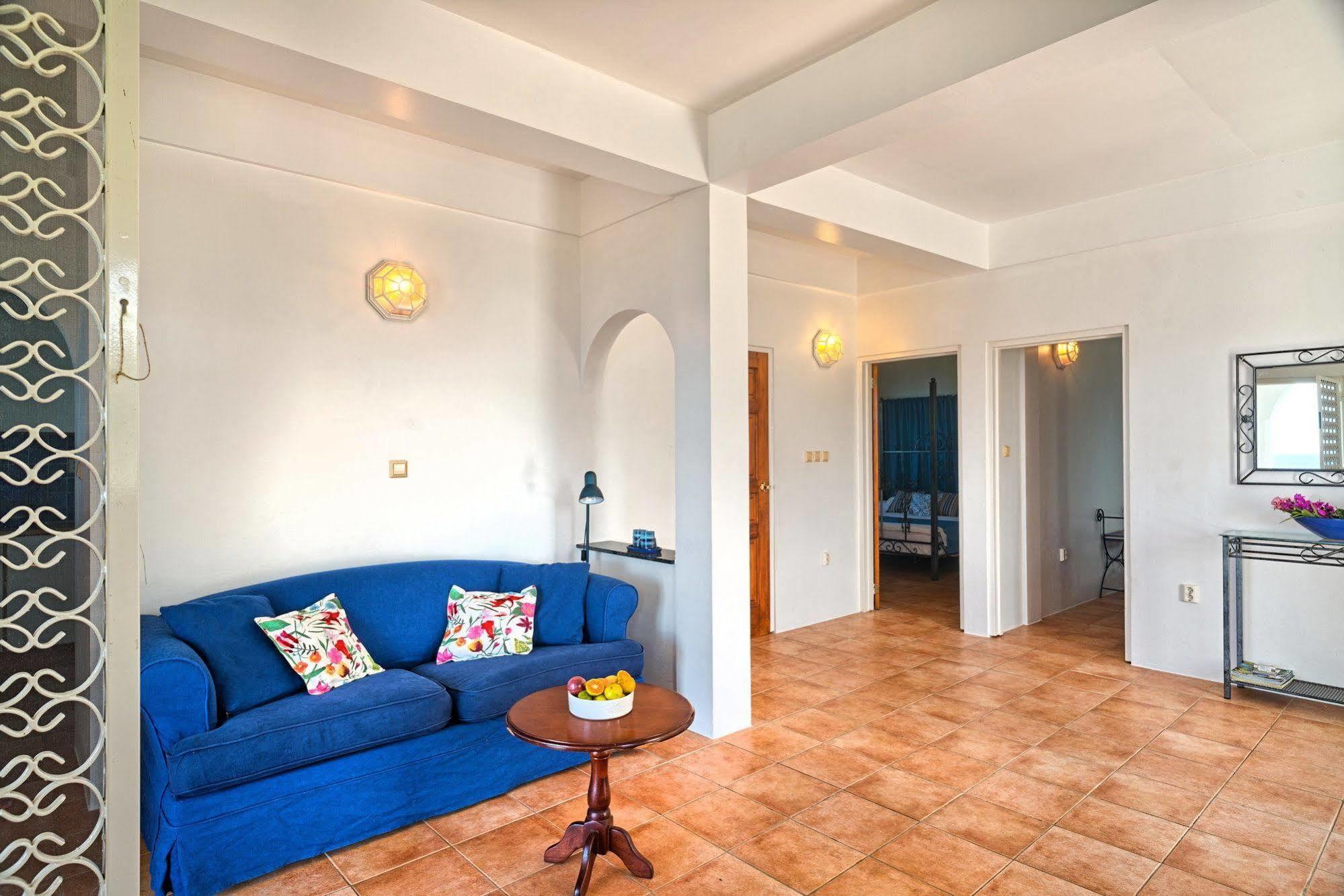 Caribbean Sea View Holiday Apartments Méro エクステリア 写真