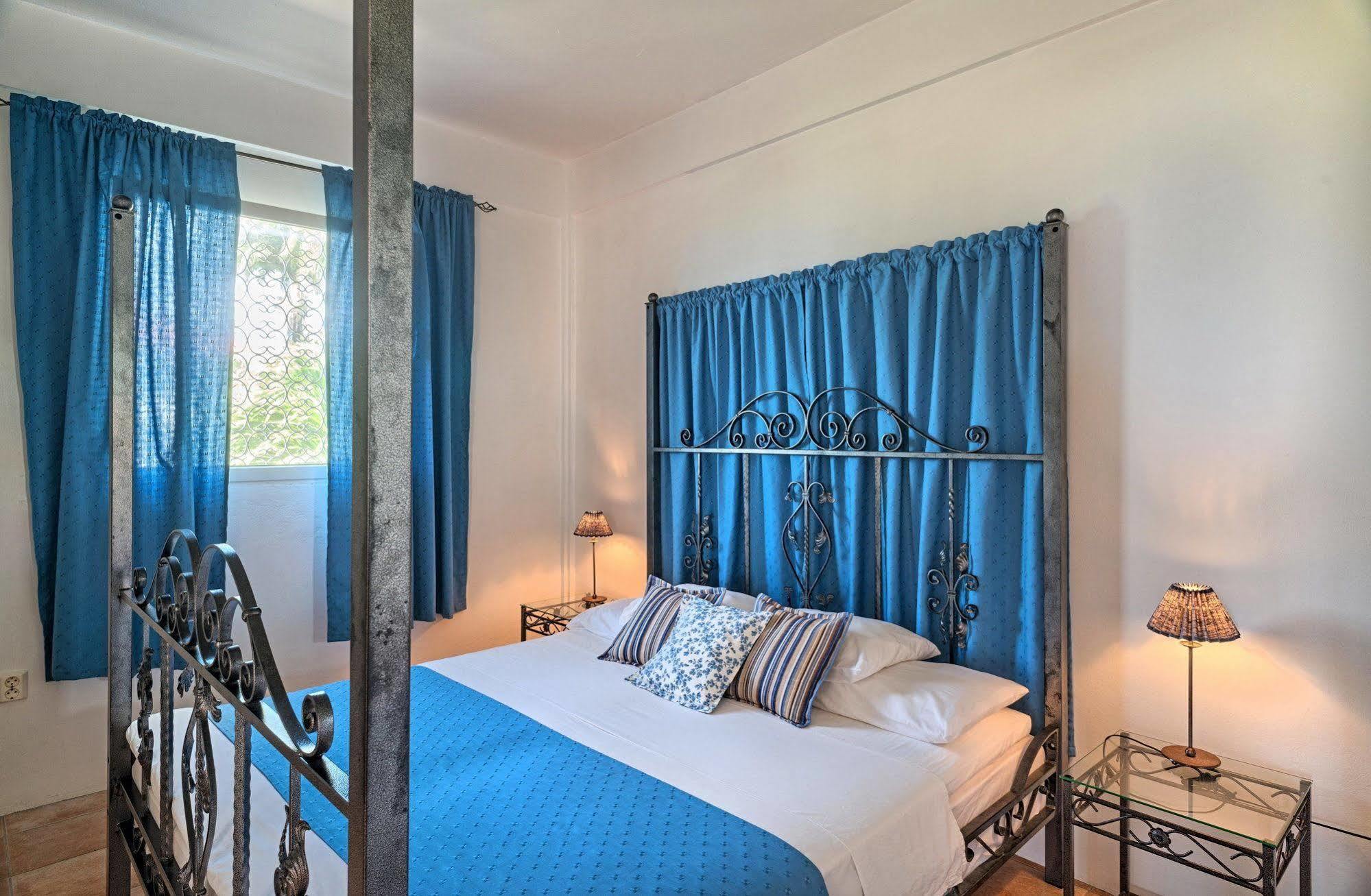 Caribbean Sea View Holiday Apartments Méro エクステリア 写真