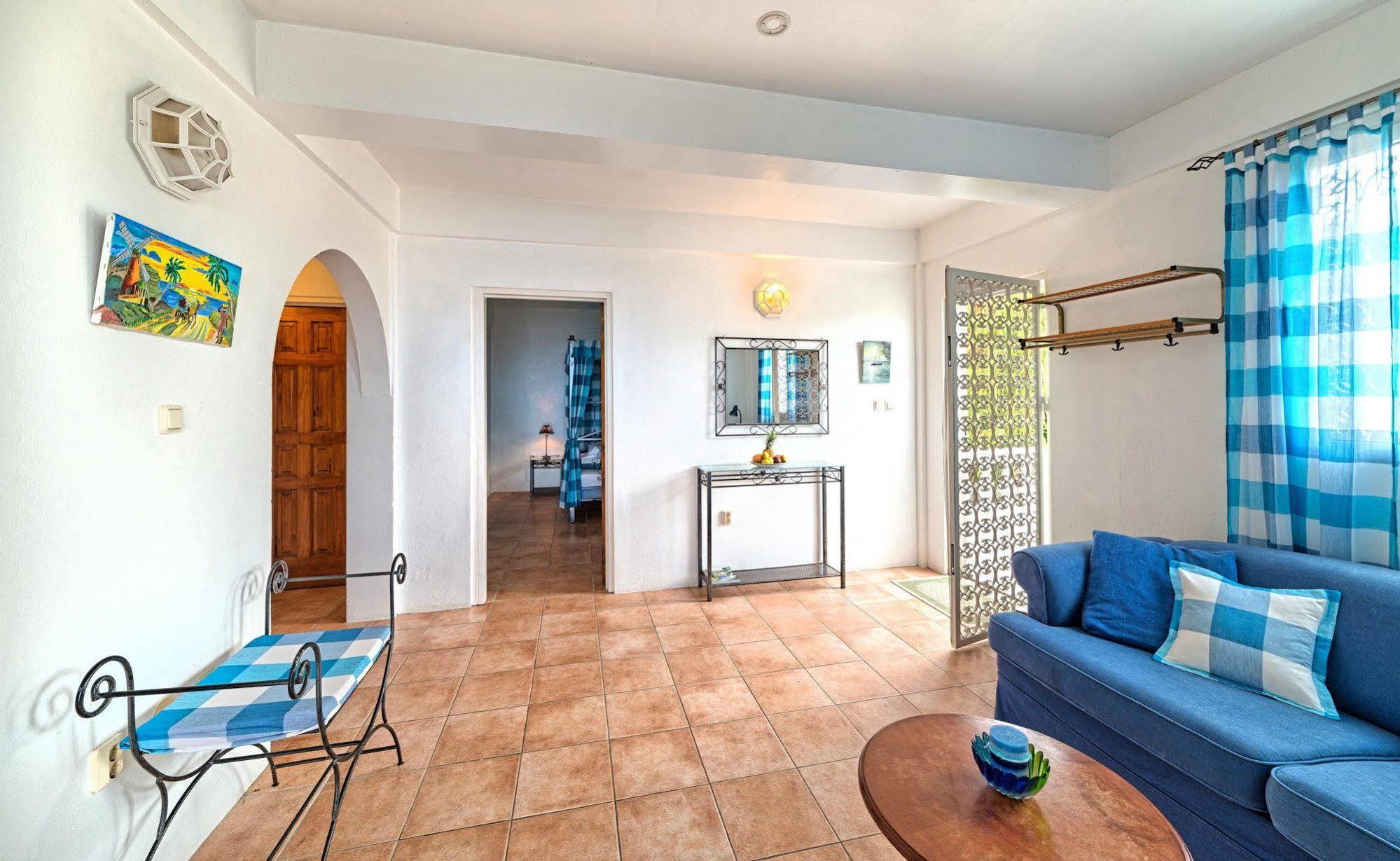 Caribbean Sea View Holiday Apartments Méro エクステリア 写真