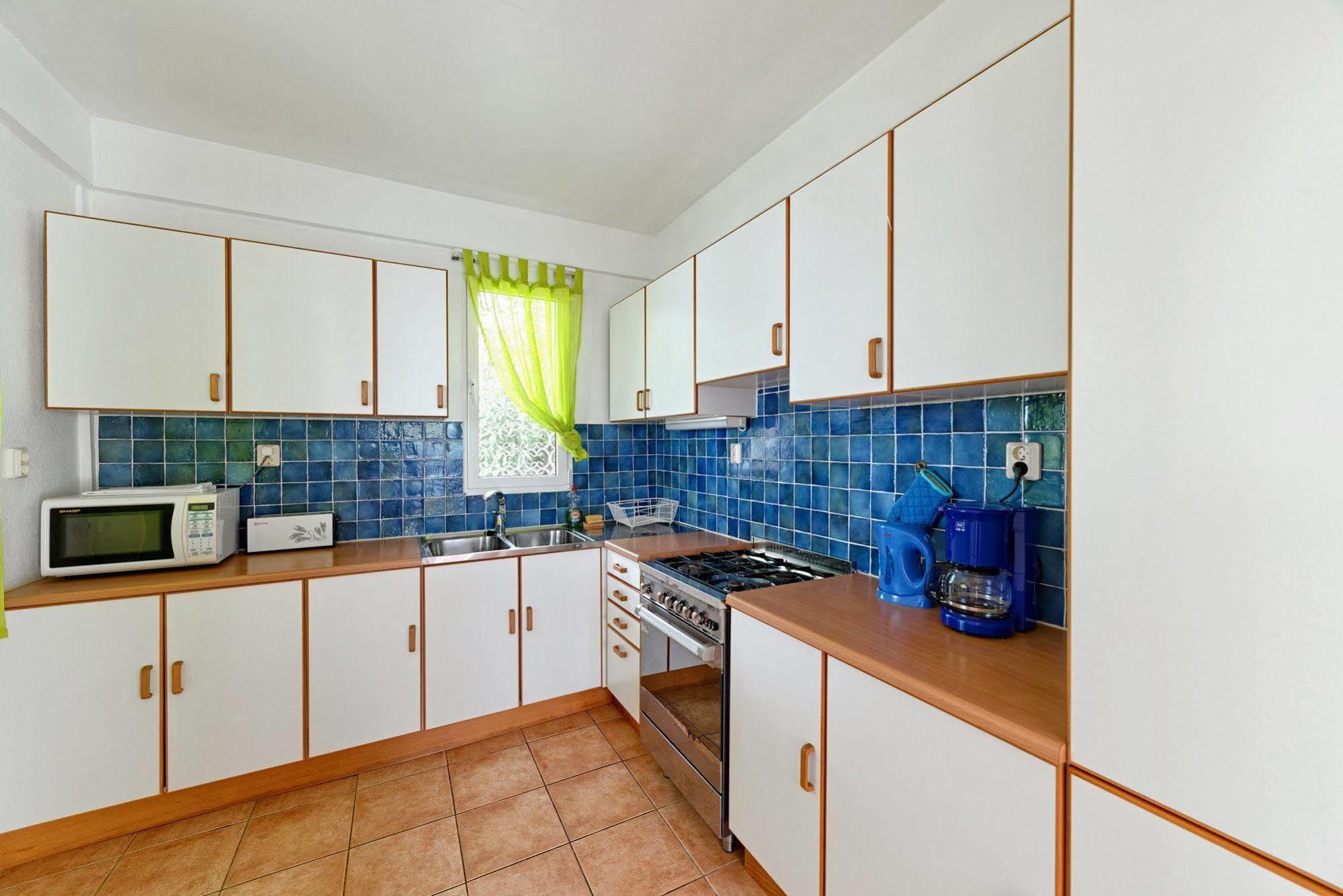 Caribbean Sea View Holiday Apartments Méro エクステリア 写真