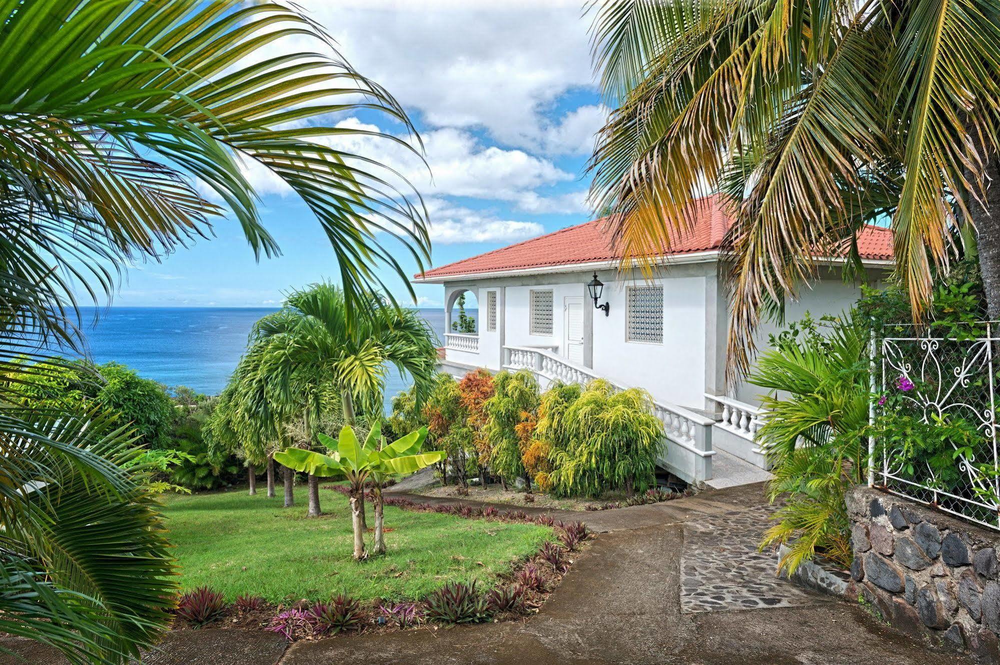 Caribbean Sea View Holiday Apartments Méro エクステリア 写真